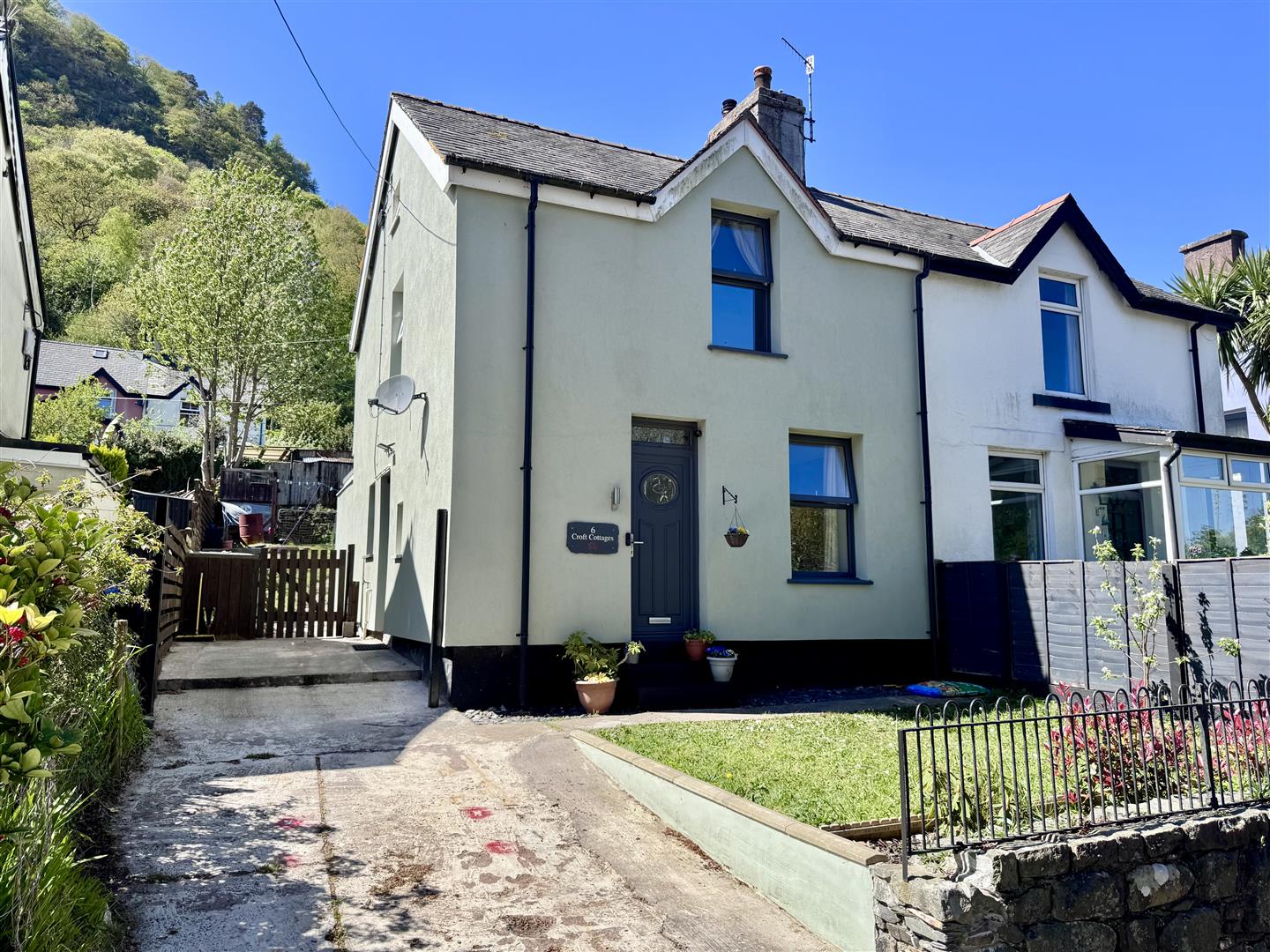 Croft Cottages, Dolgarrog, Conwy